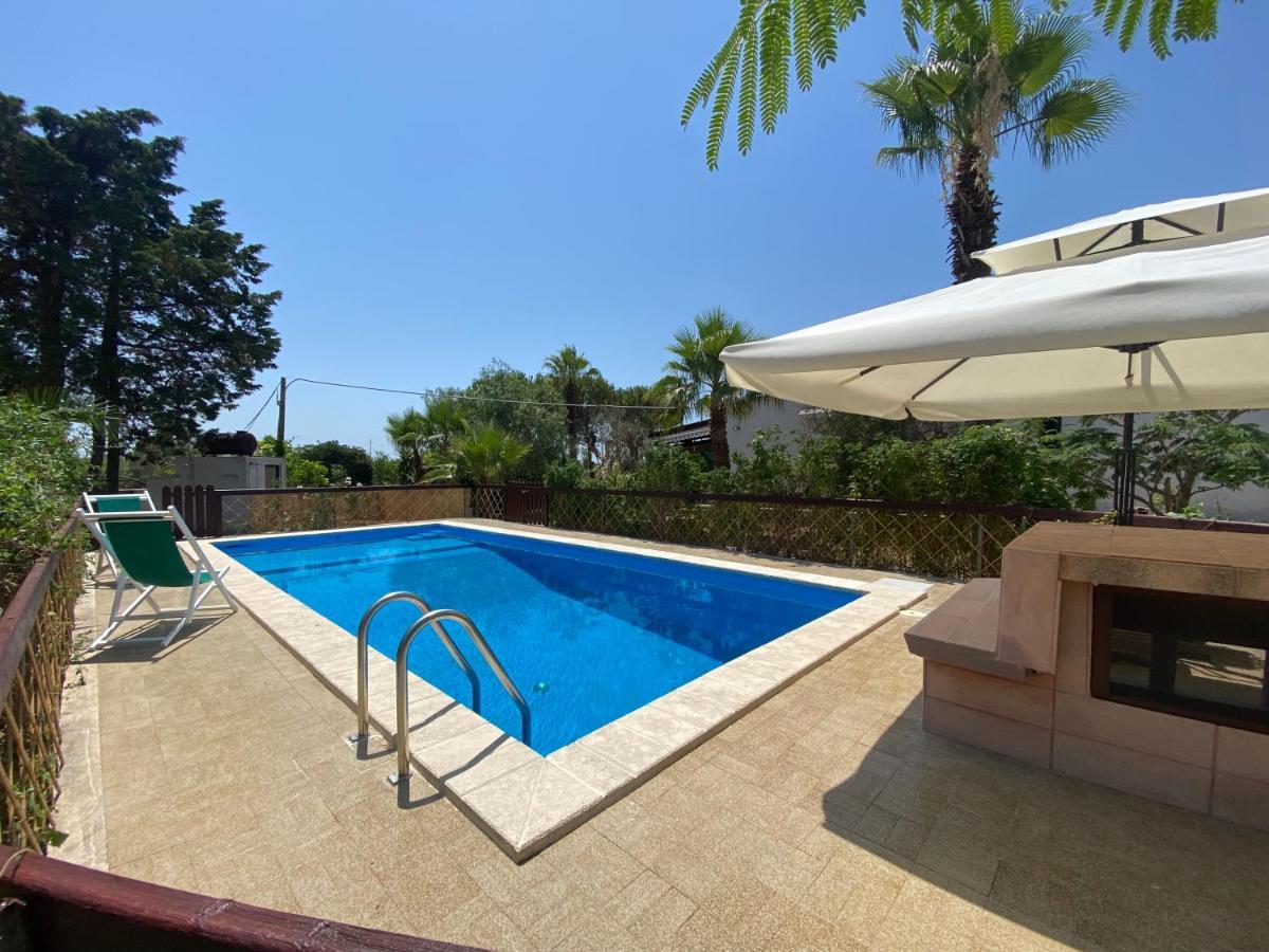 Relais Maison Casette Di Campagna Con Piscina Gallipoli